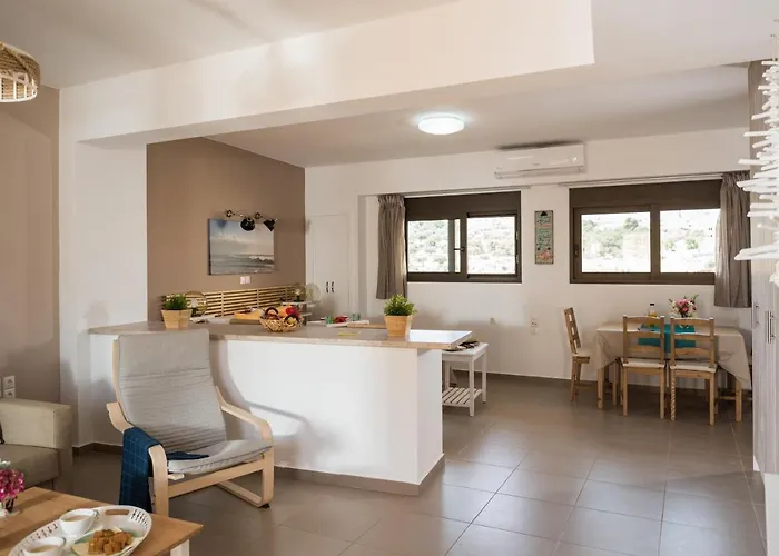 Halepa Luxury Apartment *